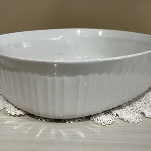 Beautiful Vintage Corelle French White Oval Casserole Dish